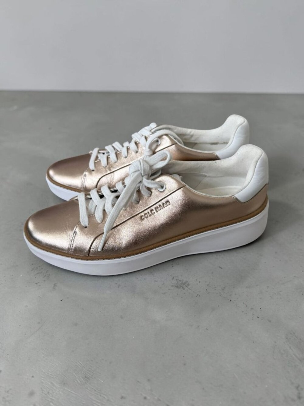 COLE HAAN Women’s Grandpro Topskin Rose Gold Leather Sneakers Size 8.5